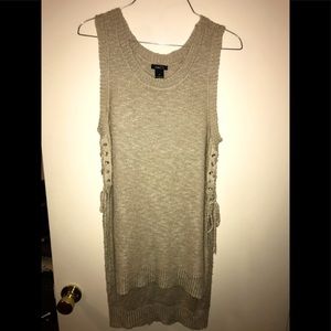 Women’s sweater M